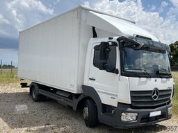Mercedes-Benz Atego 818