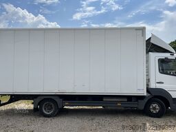 Mercedes-Benz Atego 818