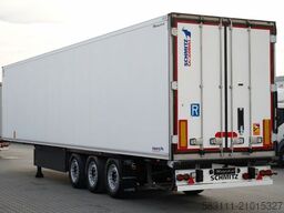 SCHMITZ CARGOBULL CH?ODNIA / CARRIER VECTOR 1550  / DOPPELSTOCK /