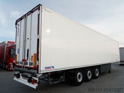 SCHMITZ CARGOBULL CH?ODNIA / CARRIER VECTOR 1550  / DOPPELSTOCK /