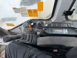 NEW HOLLAND E80 BMSR-2 Kettenbagger 8,6 Tonnen *Greifer