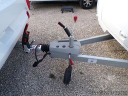 BÜRSTNER Premio 460 TL 1700 kg, Duschpaket, Truma-Therme