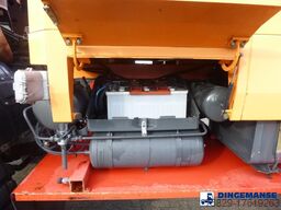 Mercedes SK 2031 4x4x4 Schmidt CJS9 airport sweeper snow...