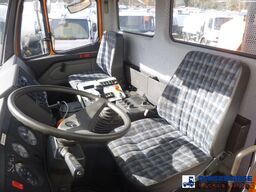 Mercedes SK 2031 4x4x4 Schmidt CJS9 airport sweeper snow...