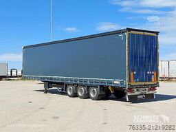 Schmitz Cargobull Curtainsider Mega