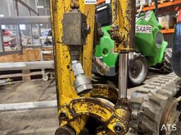 New Holland Kobelco E9SR Mini Excavator with 2 Buckets