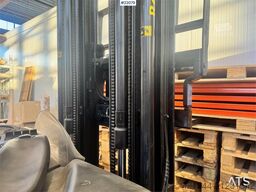 Rocla S16 reach truck with charger