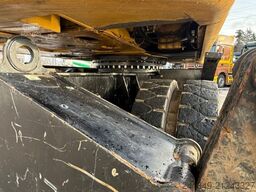 Caterpillar CATERPILLAR | MH3022 mit Greifer