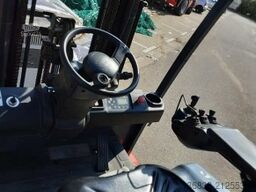 Toyota traigo 8FBMKT25