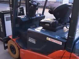 Toyota traigo 8FBMKT25