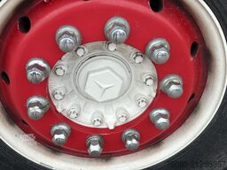 Renders MERCEDES (X-STEERING / TOP CONDITION / BELGIAN ...