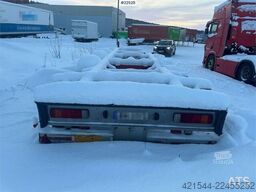 HFR KM 24 3-axle container trailer w/ two sets of tire