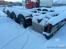 HFR KM 24 3-axle container trailer w/ two sets of tire