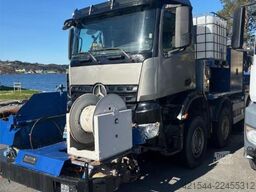 Mercedes-Benz Arocs with a Meyco Roadrunner concrete spray unit