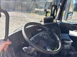 Mercedes-Benz Arocs with a Meyco Roadrunner concrete spray unit
