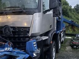 Mercedes-Benz Arocs with a Meyco Roadrunner concrete spray unit