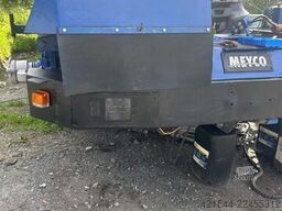 Mercedes-Benz Arocs with a Meyco Roadrunner concrete spray unit