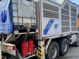 Mercedes-Benz Arocs 8x4 with a AMV 7450H concrete spraying super
