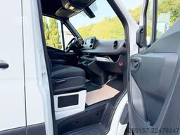 MERCEDES-BENZ Sprinter 319 CDI Kasten 3,5t ALLRAD 4x4 L2H2