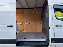 MERCEDES-BENZ Sprinter 319 CDI Kasten 3,5t ALLRAD 4x4 L2H2