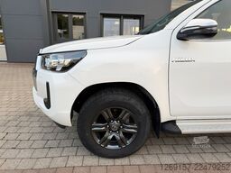 TOYOTA Hilux 2,4D Double Cab Comfort 4x4 Hardtop Autom.