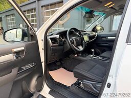 TOYOTA Hilux 2,4D Double Cab Comfort 4x4 Hardtop Autom.