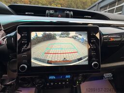 TOYOTA Hilux 2,4D Double Cab Comfort 4x4 Hardtop Autom.