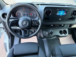 MERCEDES-BENZ Sprinter 519 CDI 3,0 V6 Pritsche Plane DoKa RWD