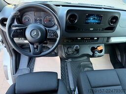 MERCEDES-BENZ Sprinter 519 CDI 3,0 V6 Pritsche Plane DoKa RWD