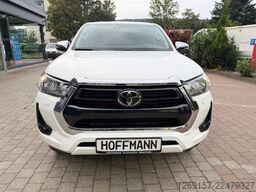 TOYOTA Hilux 2,4D Double Cab Comfort 4x4 Hardtop Autom.