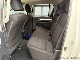 TOYOTA Hilux 2,4D Double Cab Comfort 4x4 Hardtop Autom.