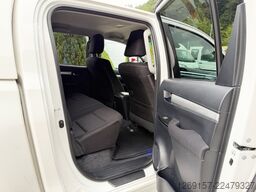 TOYOTA Hilux 2,4D Double Cab Comfort 4x4 Hardtop Autom.
