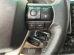 TOYOTA Hilux 2,4D Double Cab Comfort 4x4 Hardtop Autom.