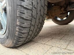 TOYOTA Hilux 2,4D Double Cab Comfort 4x4 Hardtop Autom.
