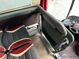 SETRA S 516 HD/2 48+2+1 mehrere Fahrzeuge
