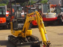 Komatsu PC 14 R - 3HS * 2x Löffel * * Vorführm.