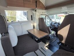 BÜRSTNER Signature SFT 7.4 180PS, 18, AHK, Markise