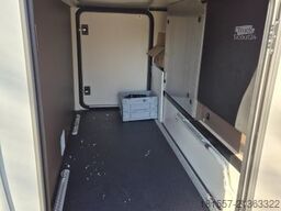 BÜRSTNER Signature SFT 7.4 180PS, 18, AHK, Markise