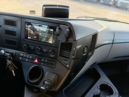 MERCEDES-BENZ ANTOS 1832 L Getränkekoffer 6,35 m Türen