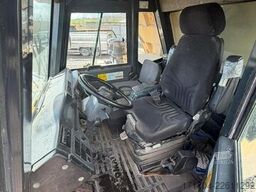 Komatsu HD405-7
