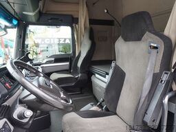 MAN TGX 18.470 4x4H tractor unit