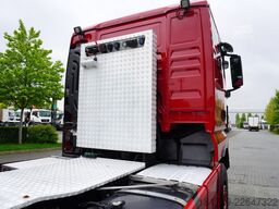 MAN TGX 33.640 6x4 tractor unit / GVM 70 t