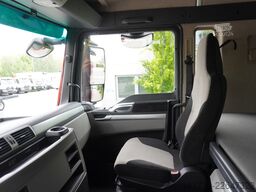 MAN TGX 33.640 6x4 tractor unit / GVM 70 t