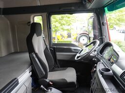 MAN TGX 33.640 6x4 tractor unit / GVM 70 t