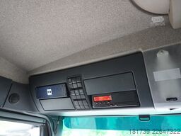 MAN TGX 33.640 6x4 tractor unit / GVM 70 t