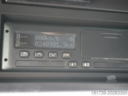 MAN TGS 33.510 tractor unit / 6x4 / Sleeper