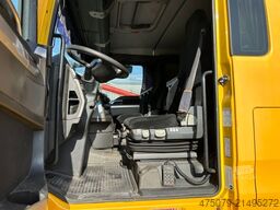 MAN TGX 26.360 / BaumaschinenTransport / 9 to Rampen