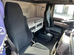 MAN TGX 26.360 / BaumaschinenTransport / 9 to Rampen