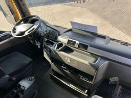 MAN TGX 26.360 / BaumaschinenTransport / 9 to Rampen