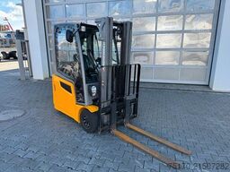 Jungheinrich EFG 215 / Triplex: 4.25m! / SS / nur 2.865h!